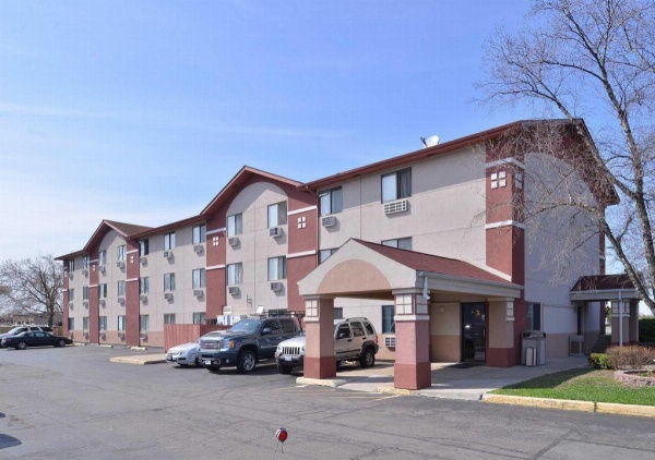 Rodeway Inn Waukegan image 6